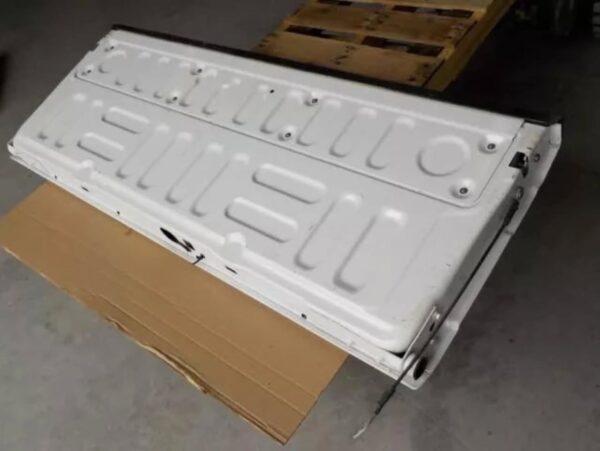 2020 2021 2022 Factory Ford F250 F350 Super Duty Tailgate with camera hole - Image 3