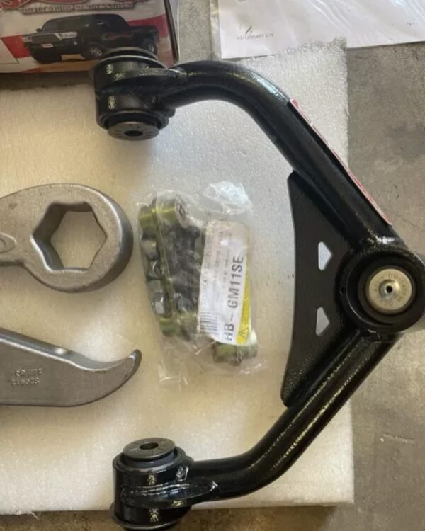 2011-2019 Chevy GMC 2500 3500 Skyjacker 2-3 Inch Level Kit - Image 2