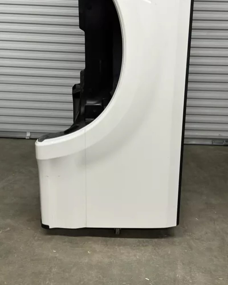2020 2021 2022 Ford F250 F350 6’9Ft Platinum Pearl white bed box paint code AZ