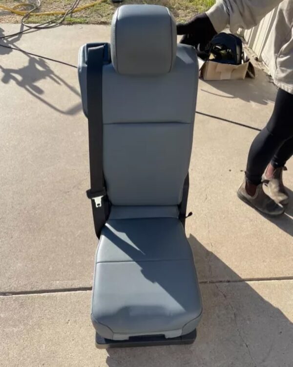 15 -24 Oem Ford F150 Center Jump Seat / Console Gray Vinyl New! Nice!!! F250 No - Image 3