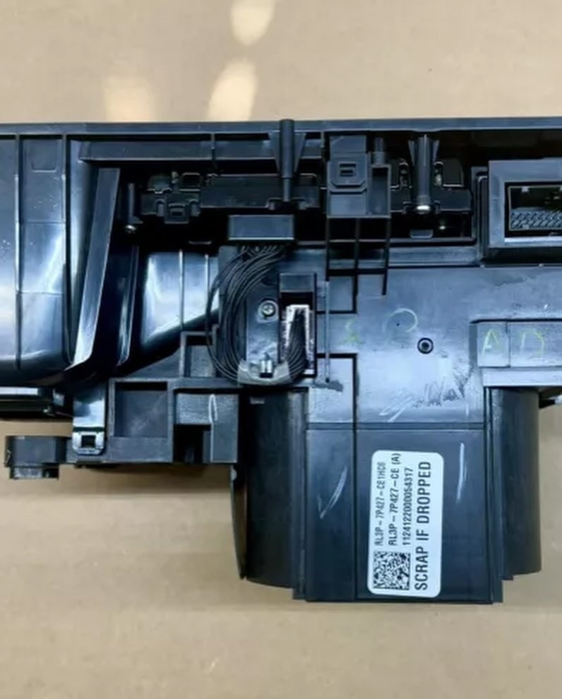 2024 Ford F150 PLATINUM Floor Shifter New OEM Complete W/ Buttons Mint