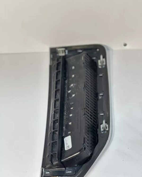 2017 18 19 20 21 Ford F350 Limited Driver Left Fender Badge Oem - Image 2