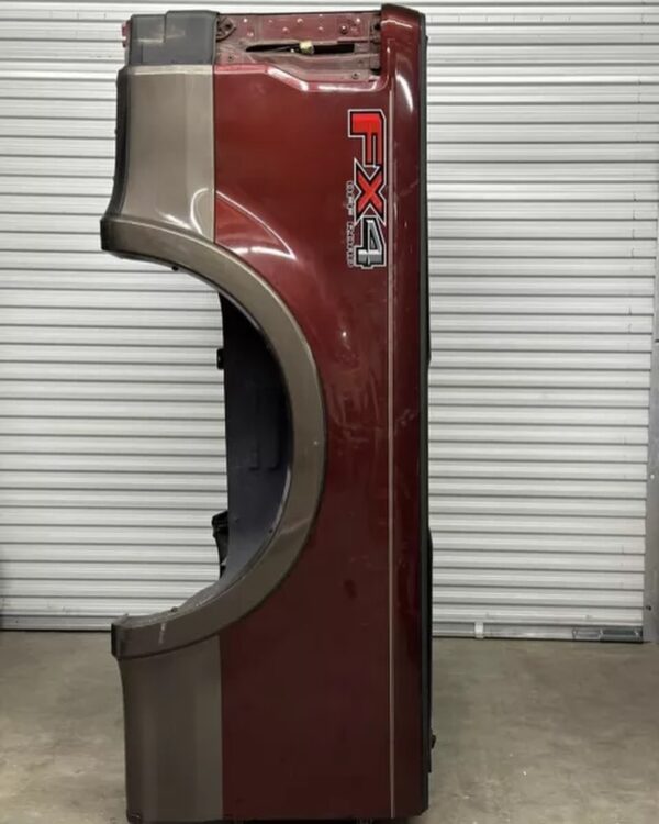 2017-2022 Ford F250 F350 6’ 9” Short Bed Two Tone W/ Flare Red Oem Lariat King R